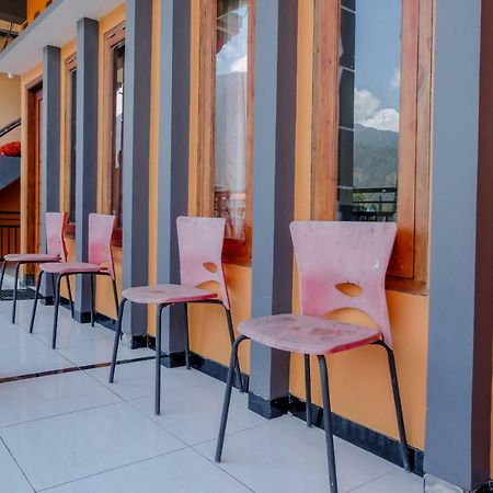 Oyo 1351 Tanggulasi Resto & Residence Syariah Magetan المظهر الخارجي الصورة